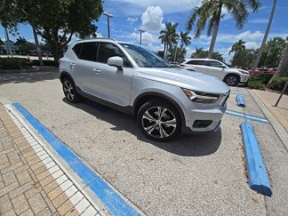 Used 2020 Volvo XC40 T5 Inscription image 1