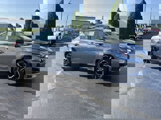 Used 2023 Nissan Altima 2.5 SR image 1