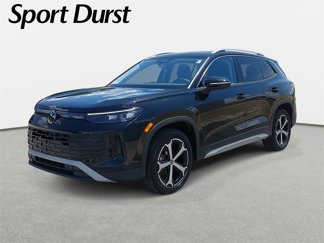 New 2025 Volkswagen Tiguan SE image 1