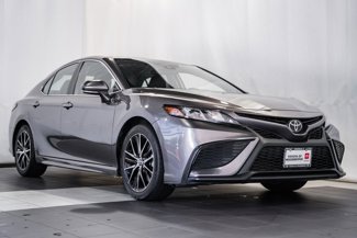 Used 2023 Toyota Camry SE image 1