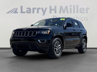 Used 2020 Jeep Grand Cherokee Laredo w/ 18" Wheel & 8.4" Radio Group image 1