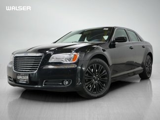 Used 2013 Chrysler 300 AWD w/ Driver Convenience Group image 1