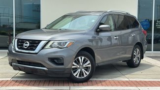 Used 2019 Nissan Pathfinder S image 1
