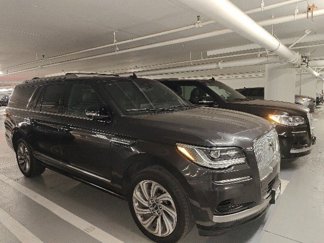 Used 2023 Lincoln Navigator L Reserve image 1