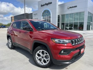 New 2025 Jeep Compass Latitude image 1