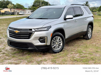 Used 2022 Chevrolet Traverse LT image 1