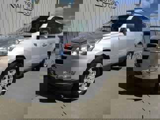 Used 2010 Chevrolet Traverse LT w/ Personal Connectivity Package image 1