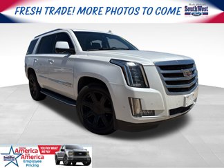 Used 2017 Cadillac Escalade Luxury image 1