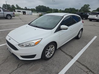 Used 2017 Ford Focus SE image 1