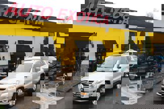 Used 2011 Volkswagen Tiguan SEL image 1