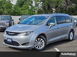 Used 2019 Chrysler Pacifica Touring-L image 1