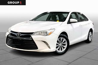 Used 2015 Toyota Camry LE image 1