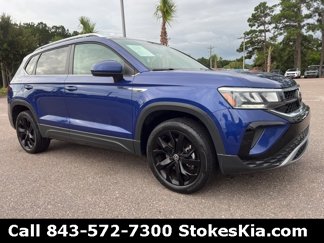 Used 2022 Volkswagen Taos SE image 1