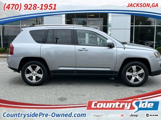 Used 2017 Jeep Compass High Altitude image 1