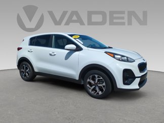 Used 2020 Kia Sportage LX image 1