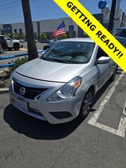 Used 2019 Nissan Versa SV image 1
