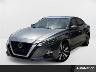 Used 2019 Nissan Altima 2.5 SV image 1