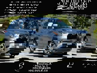 Used 2021 Toyota Highlander Limited image 1