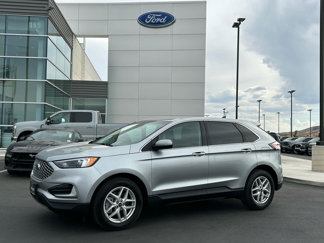 Used 2024 Ford Edge SEL image 1