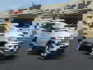 New 2025 Jeep Compass Latitude image 1