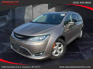 Used 2017 Chrysler Pacifica Touring-L Plus image 1