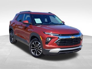 Used 2024 Chevrolet TrailBlazer LT image 1