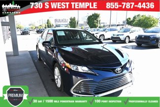 Used 2021 Toyota Camry LE image 1