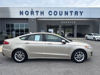 Used 2019 Ford Fusion SE image 1