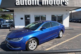 Used 2016 Chrysler 200 Limited w/ Convenience Group image 1