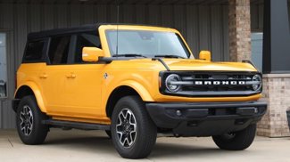 Used 2021 Ford Bronco Outer Banks image 1