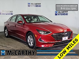 Used 2023 Hyundai Sonata SE image 1