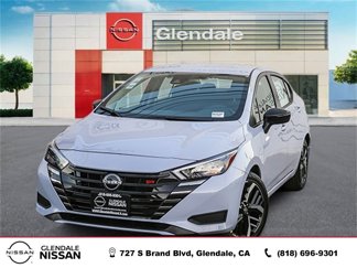 New 2025 Nissan Versa SR w/ Trunk Package image 1