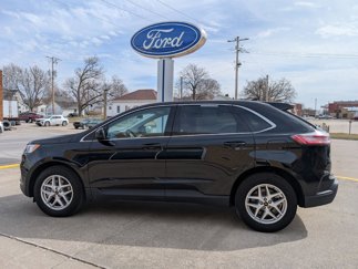 Used 2024 Ford Edge SEL image 1