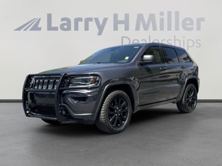 Used 2020 Jeep Grand Cherokee Altitude image 1
