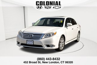Used 2011 Toyota Avalon Limited image 1