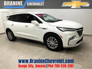 Used 2024 Buick Enclave Premium image 1