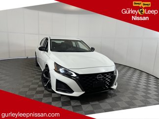Used 2023 Nissan Altima 2.5 SR video 1