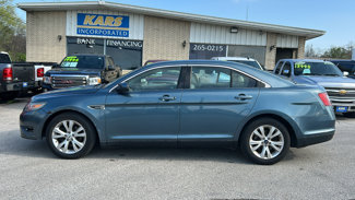 Used 2010 Ford Taurus SEL image 1