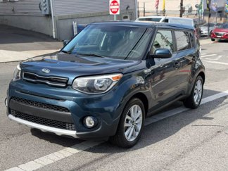 Used 2018 Kia Soul + image 1