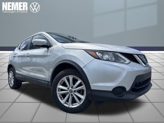Used 2019 Nissan Rogue Sport S image 1