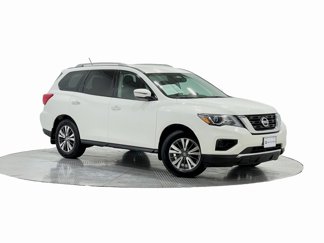 Used 2017 Nissan Pathfinder S image 1