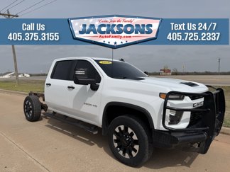 Used 2020 Chevrolet Silverado 2500 Custom w/ Custom Value Package image 1
