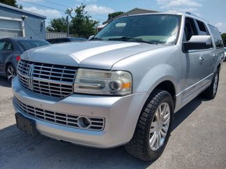 Used 2011 Lincoln Navigator L 2WD image 1