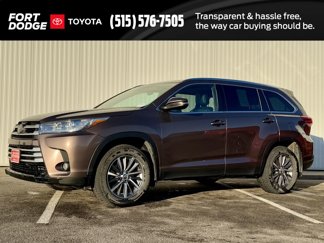 Used 2019 Toyota Highlander XLE image 1