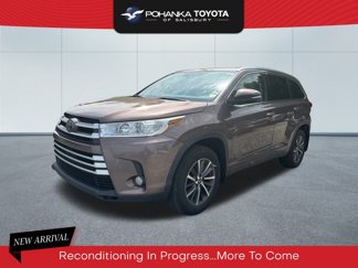 Used 2018 Toyota Highlander XLE image 1