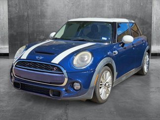 Used 2016 MINI Cooper S image 1