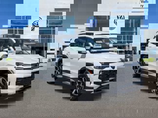 New 2025 Volkswagen Tiguan SE image 1