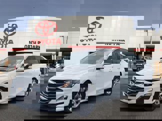 Used 2023 Chevrolet Malibu LT image 1