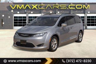 Used 2018 Chrysler Pacifica Limited w/ Advanced Safetytec Group image 1
