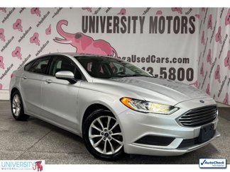 Used 2017 Ford Fusion SE image 1